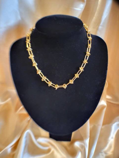 Knotted Chain Necklace