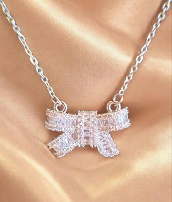 Bow Necklace