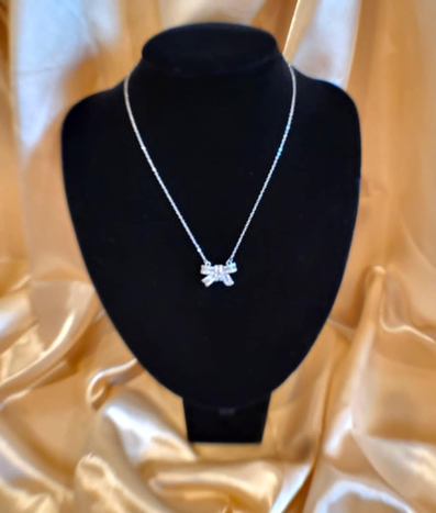 Bow Necklace