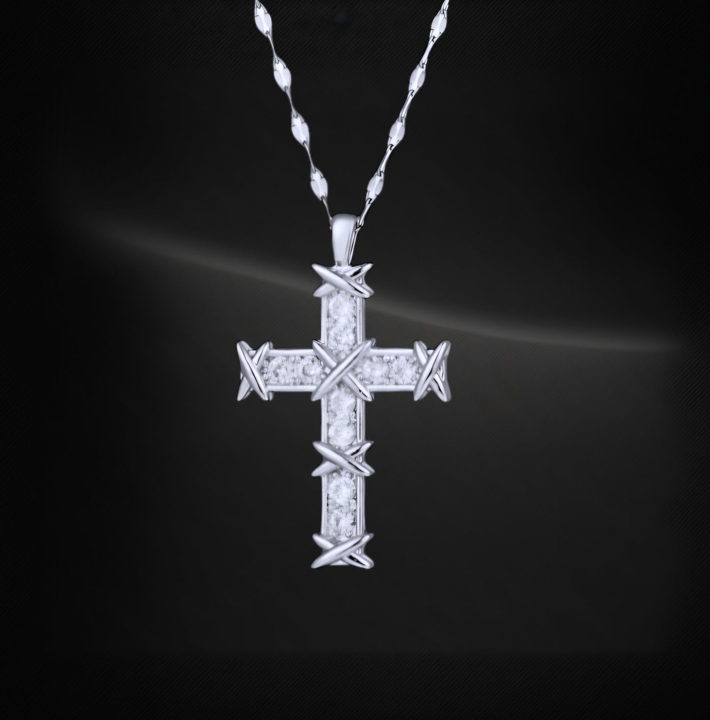 Collar de cruz de oro
